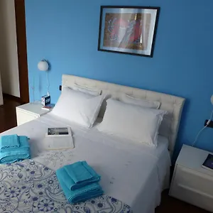 https://rutilia22.it-lombardy.com